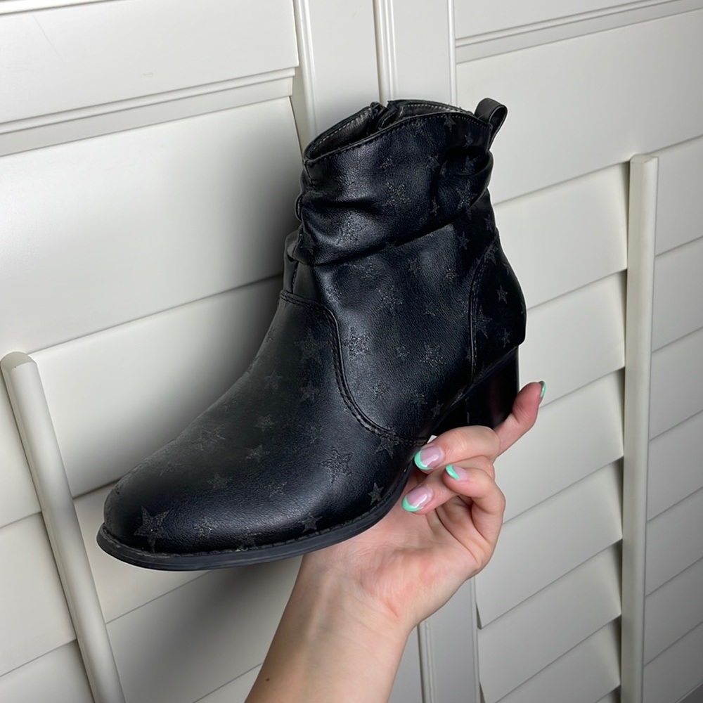 Steve Madden Boots